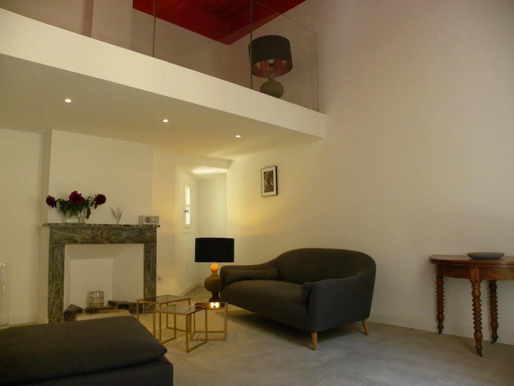 La Terrasse Du Marche Aux Fleurs Apartment Montpellier Luaran gambar